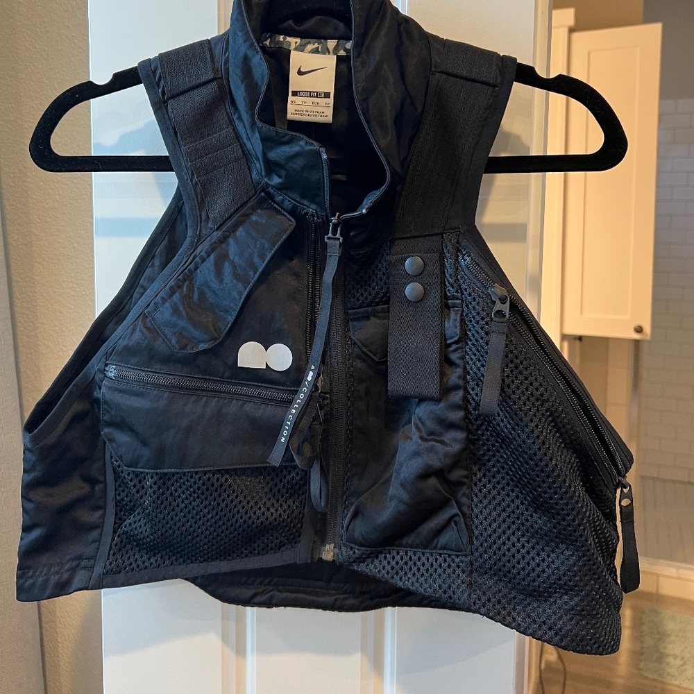 Nike Running Vest (loose fit) - XS